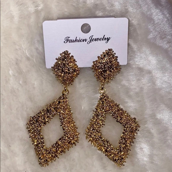 Gold plated  Luxury fashion drop earrings - Picture 3 of 8